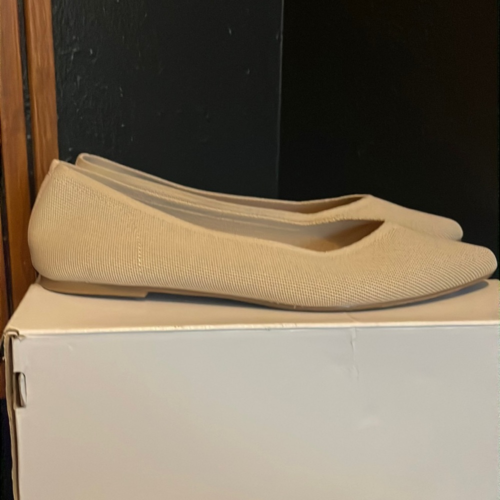 Cream colored women’s flats